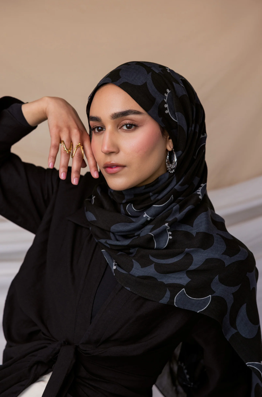 How to Wrap a Jersey Hijab into a Turban That Stays in Place