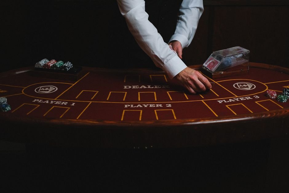 How Speed Baccarat Compresses Round Timing